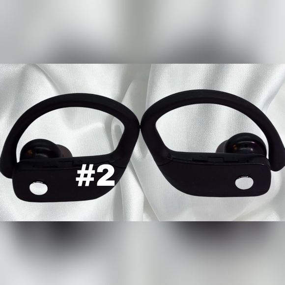 Bluetooth Earbuds - Picture 5 of 6